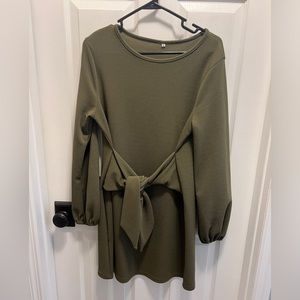 Comfortable dress for work or event!